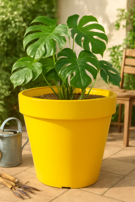 Planters Pride Aura 47.5cm Large Plastic Plant Pot Yellow/Orange 70L Planter
